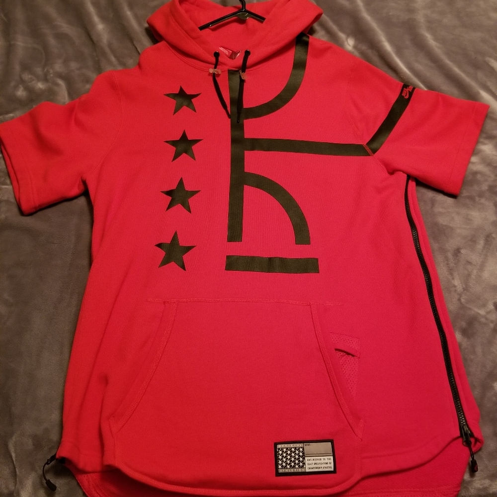 ❤NWT Nike hooded short sleeve shirt